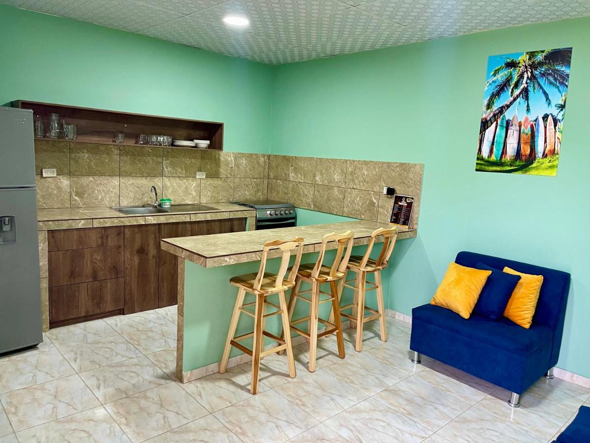 Hotel Hostal Tropicoco Playas Esterno foto